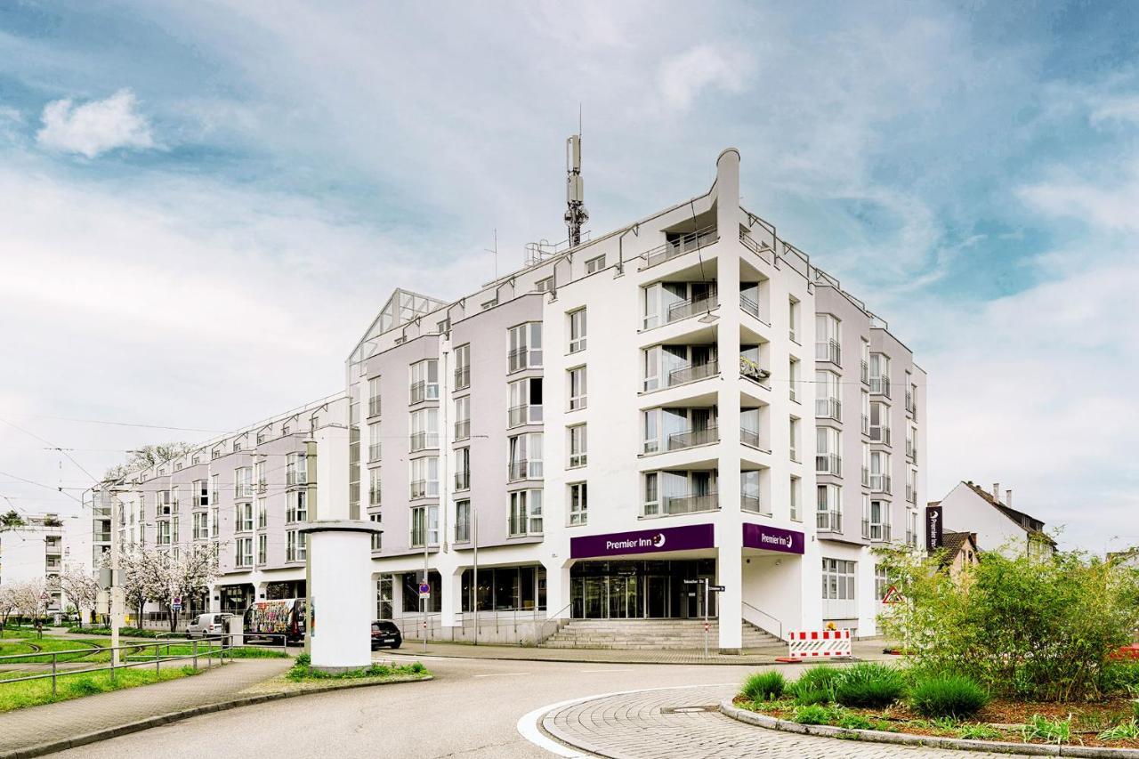 Premier Inn Stuttgart Bad Cannstatt Eksteriør billede