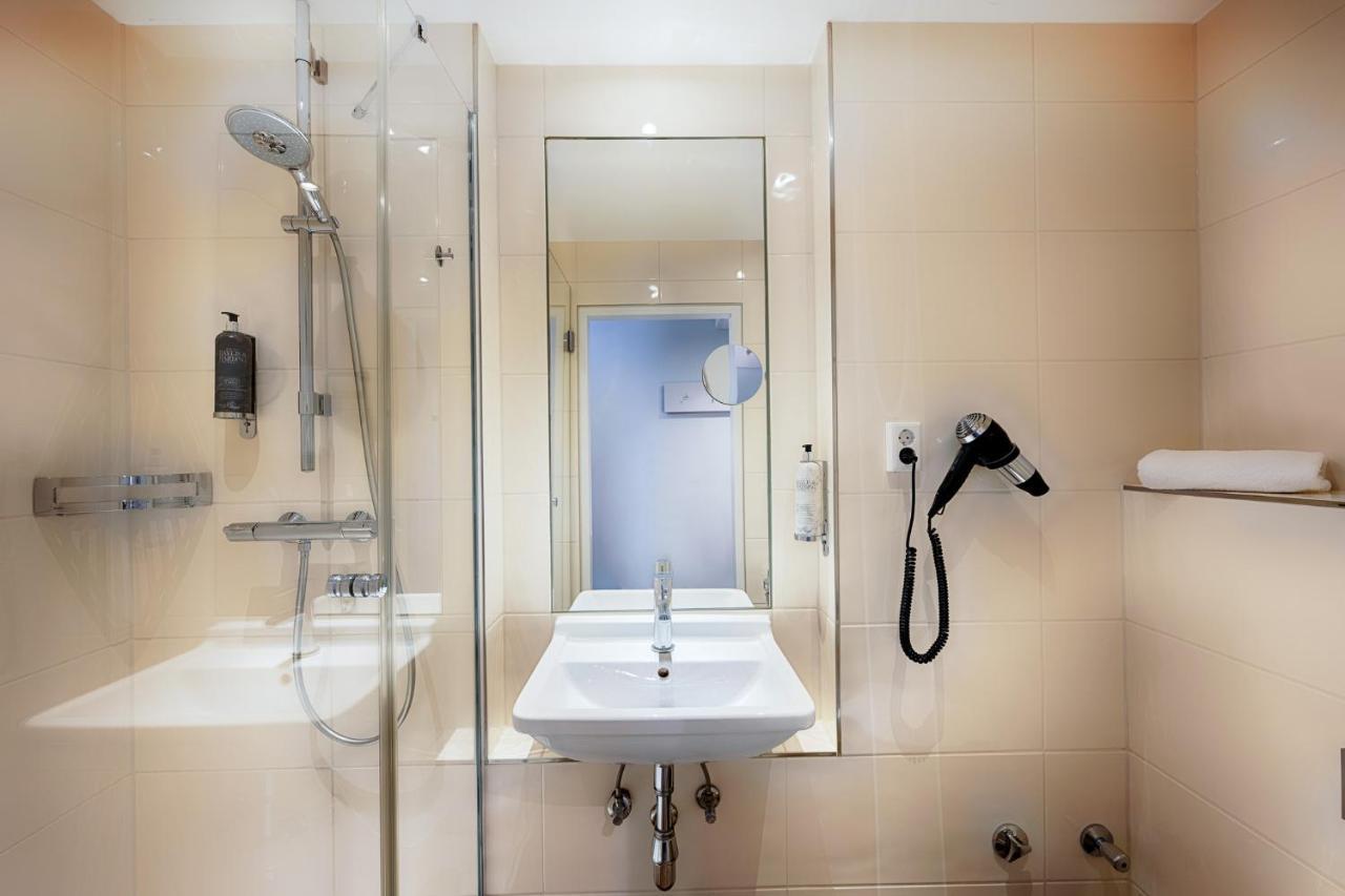 Premier Inn Stuttgart Bad Cannstatt Eksteriør billede
