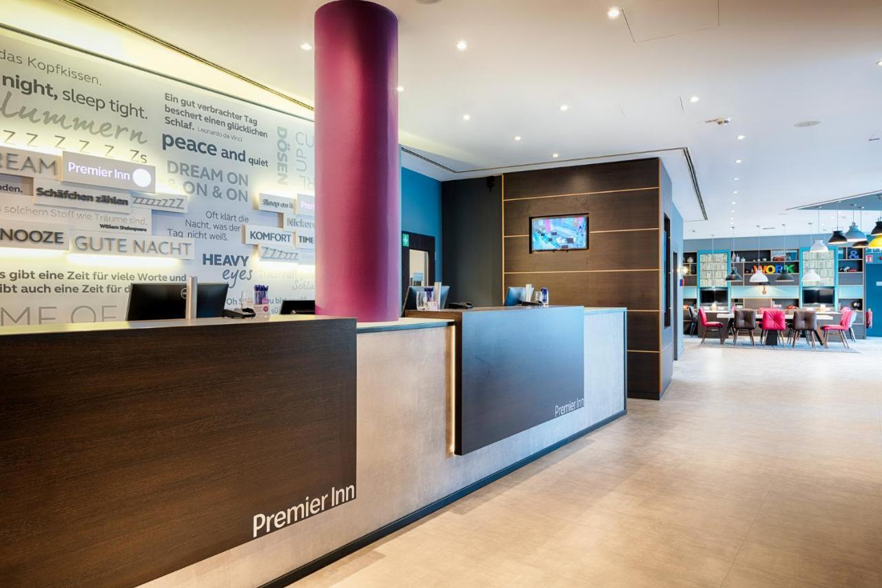 Premier Inn Stuttgart Bad Cannstatt Eksteriør billede