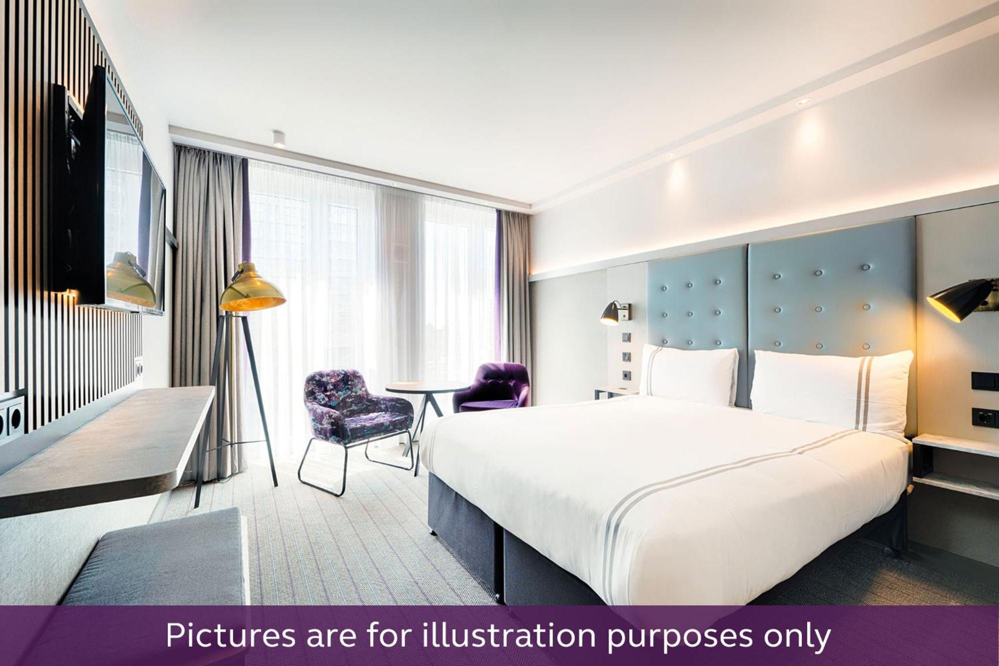 Premier Inn Stuttgart Bad Cannstatt Værelse billede